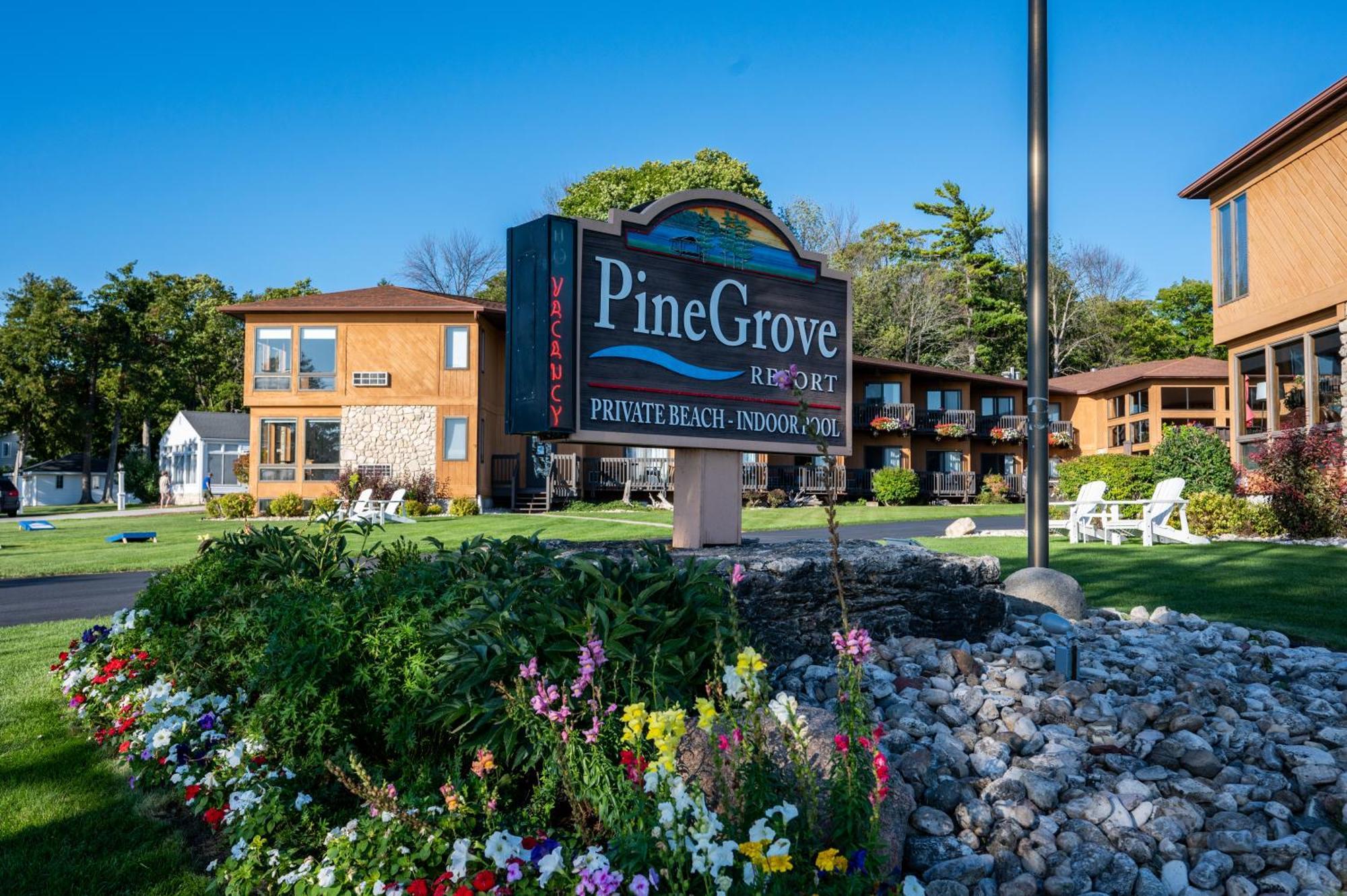 Pine Grove Resort Іфреім Екстер'єр фото