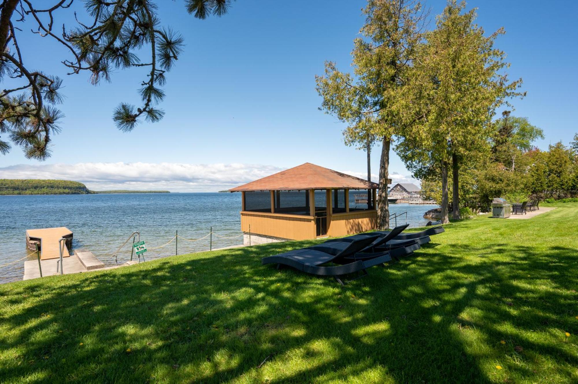 Pine Grove Resort Іфреім Екстер'єр фото