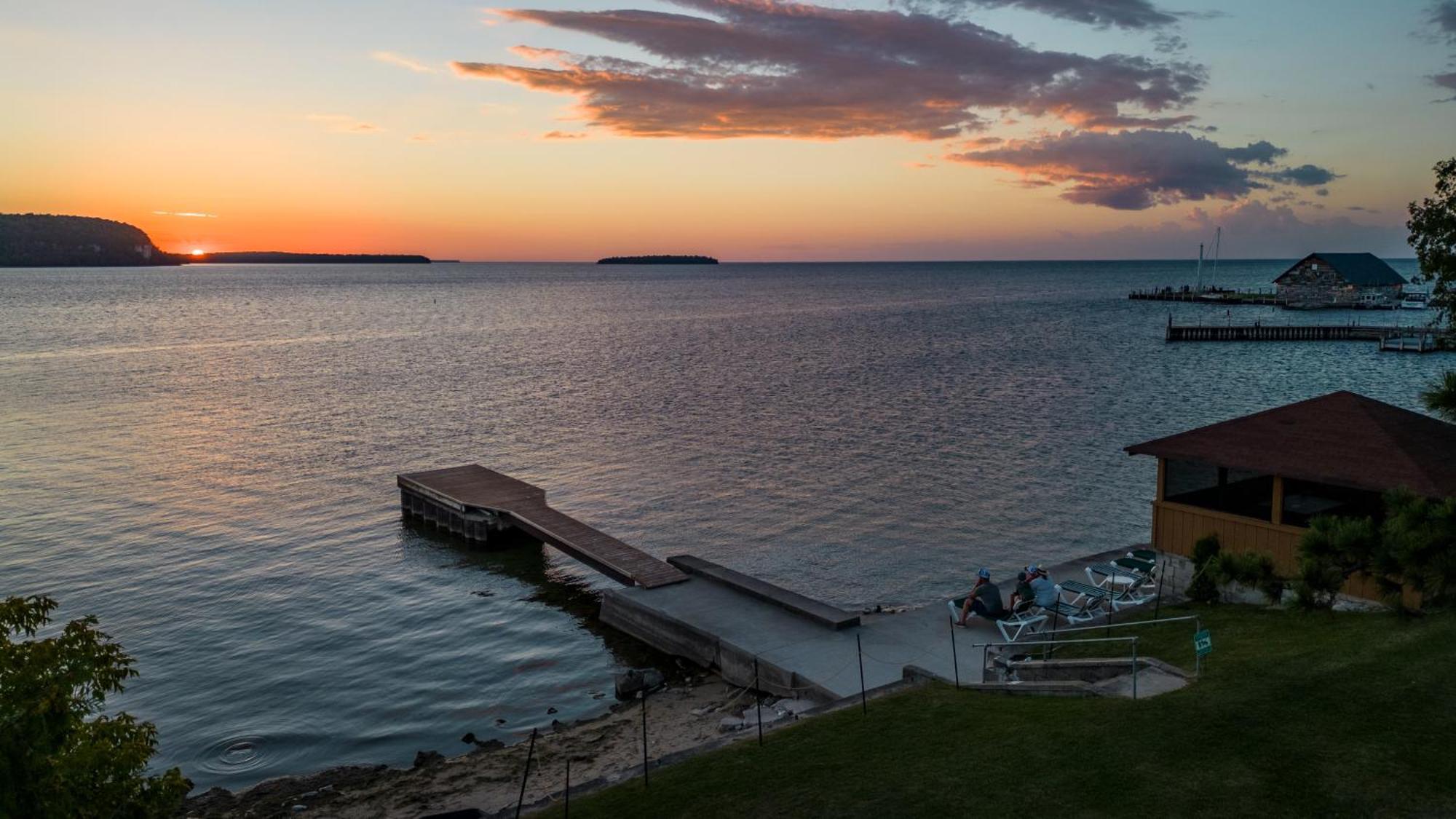 Pine Grove Resort Іфреім Екстер'єр фото