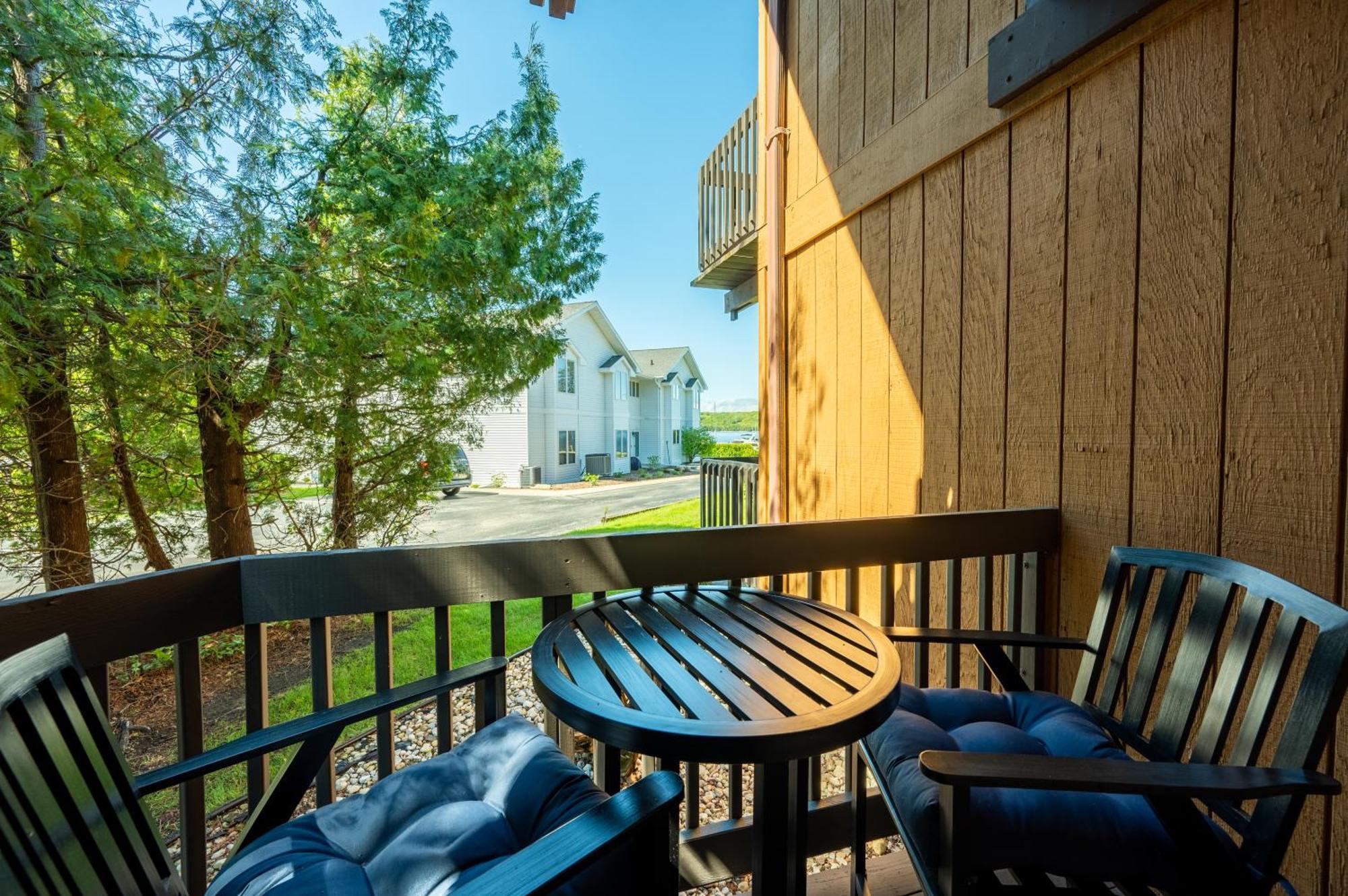 Pine Grove Resort Іфреім Екстер'єр фото